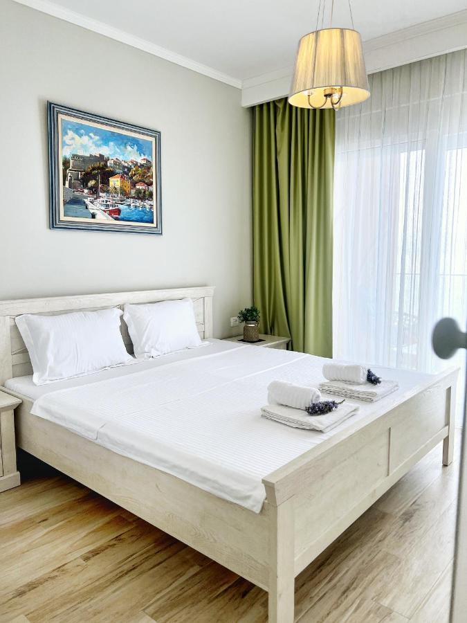Yourhome Beach First Line Dobra Voda Ngoại thất bức ảnh