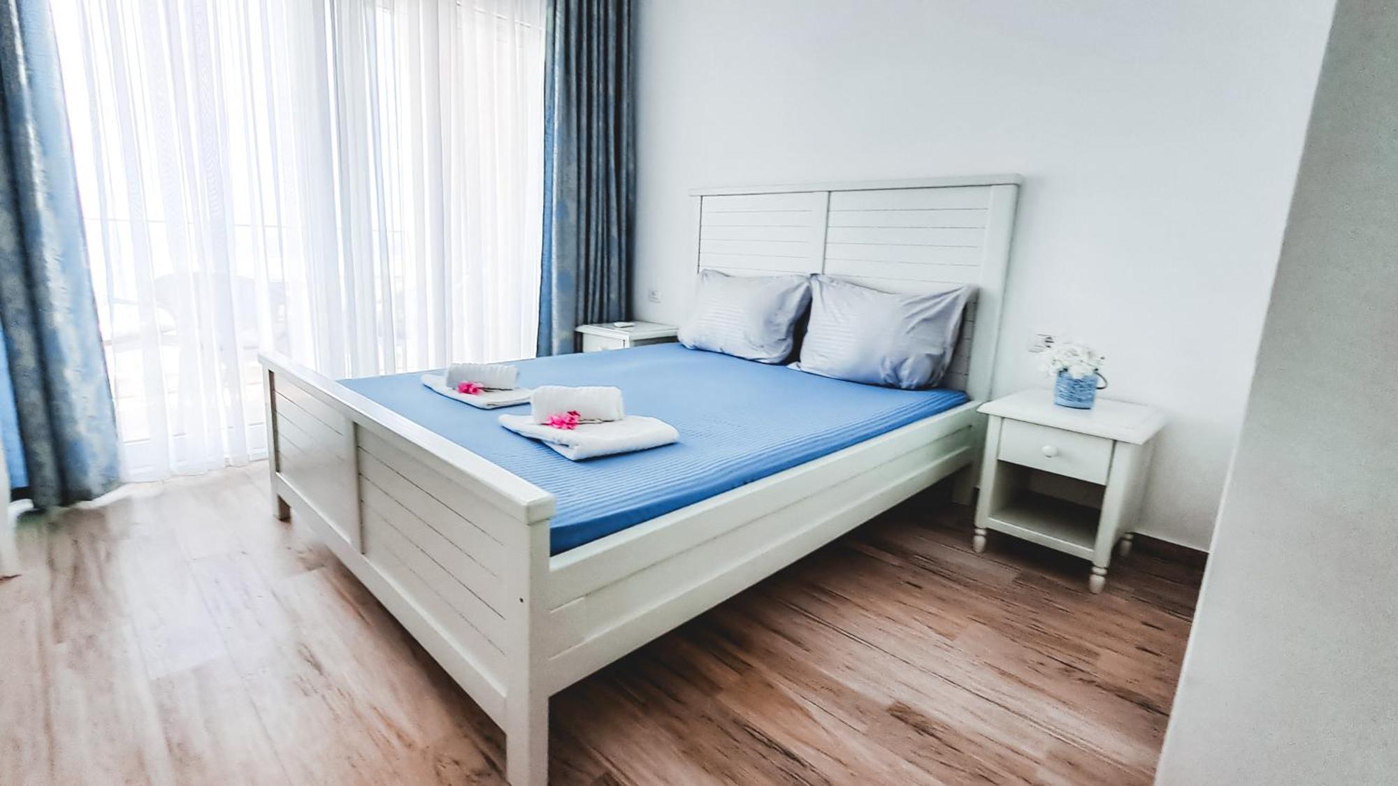Yourhome Beach First Line Dobra Voda Ngoại thất bức ảnh