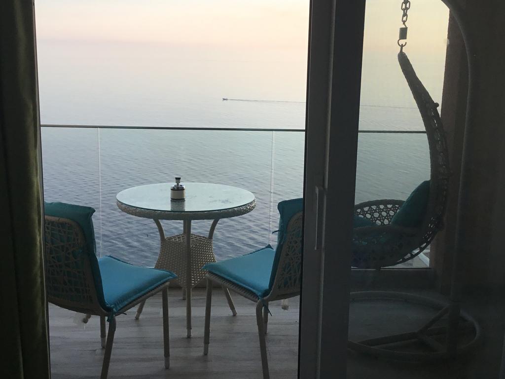 Yourhome Beach First Line Dobra Voda Ngoại thất bức ảnh